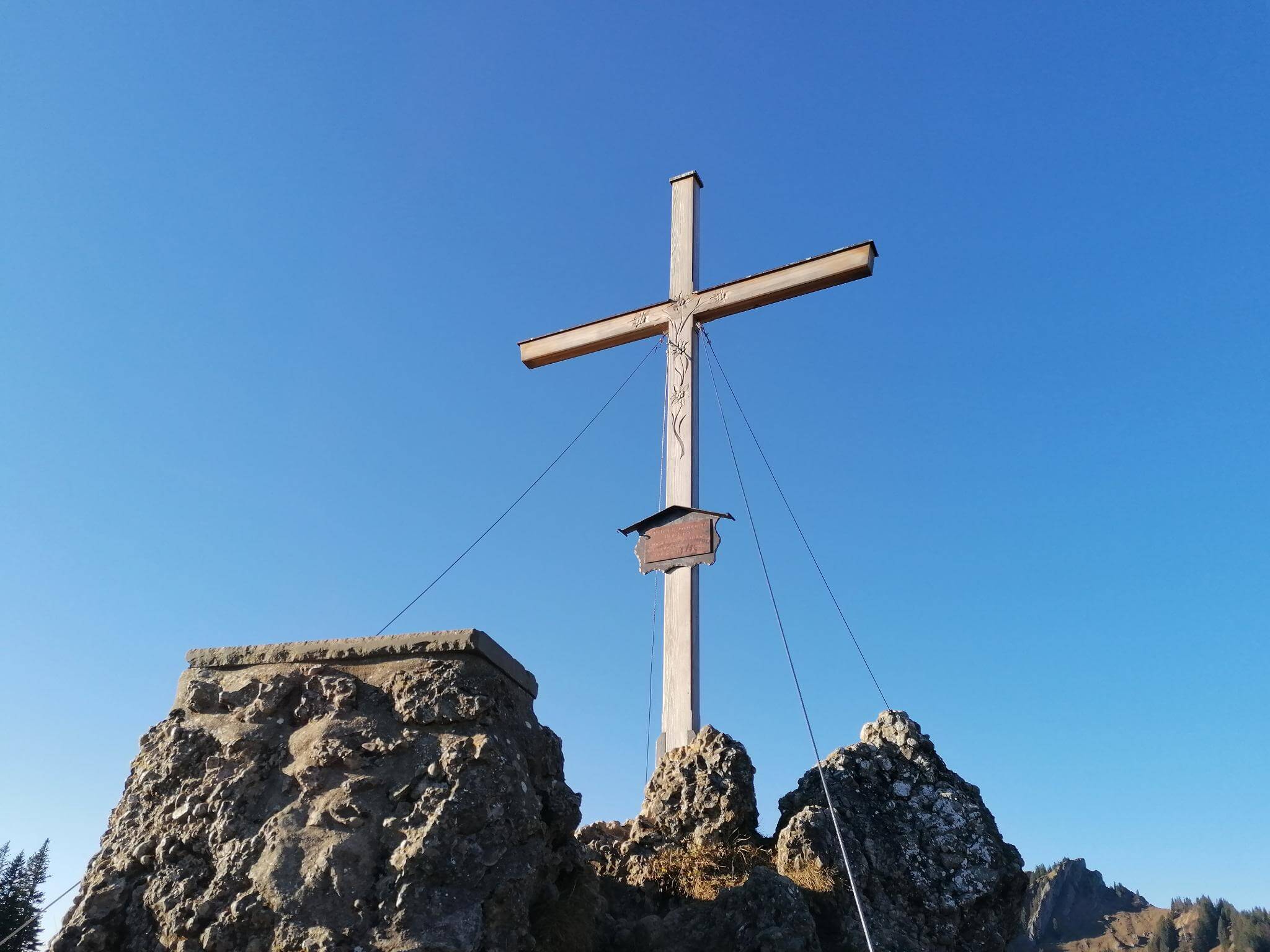 Gipfelkreuz am Bärenköpfle